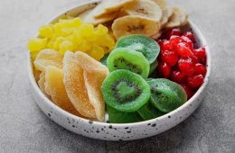 Džiovintų vaisių nauda | Kuo naudingi džiovinti vaisiai?