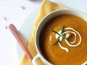 Trinta morkų sriuba su kariu receptas