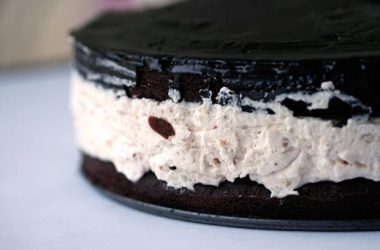 Šokoladinis tortas su gaiviu kremu receptas