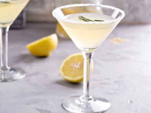 Citrininio Martini kokteilio receptas
