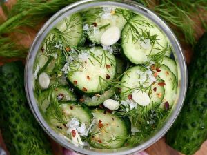 Sausai raugintų agurkų receptas